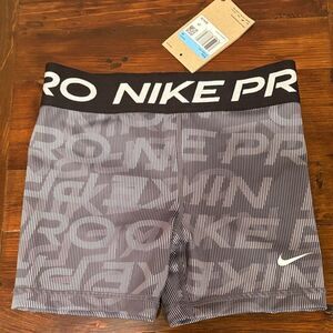 NWT Nike Pro Big Kids' (Girls') Dri-FIT 3" Shorts Size M